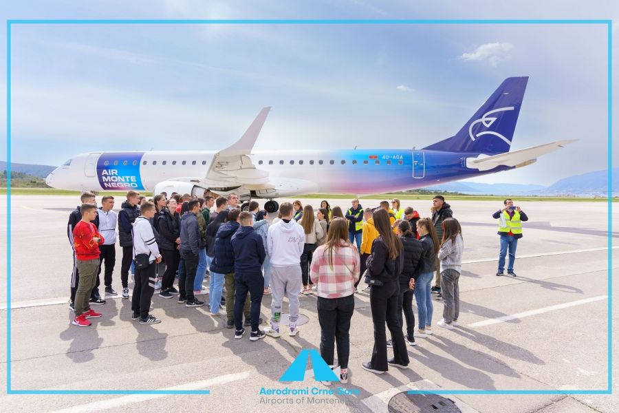 Đaci beranske stručne škole: Praktična znanja sticali na Aerodromu Tivat