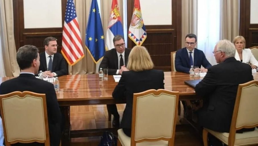 Vučić razgovarao sa Donfrid: Priština i dalje izbjegava da sprovede obaveze iz Briselskog sporazuma