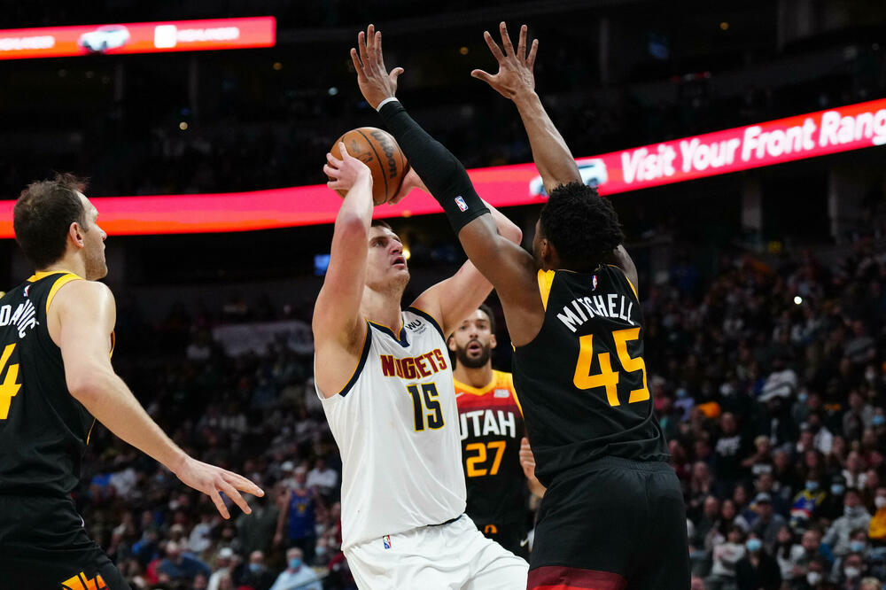 NBA: Golden Stejt ubjedljiv protiv Denvera!