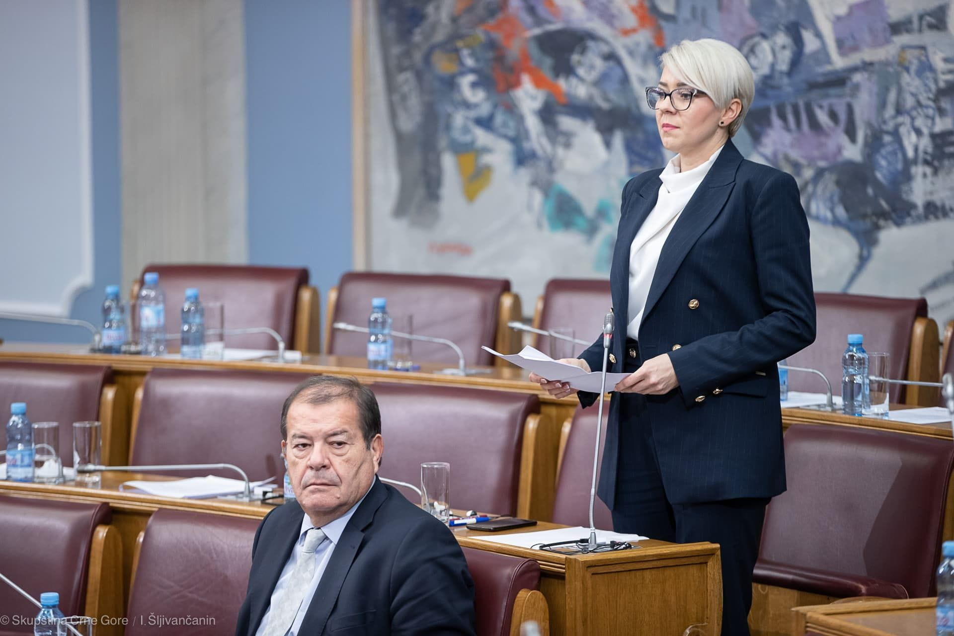 Božović: Jučerašnji događaj na Cetinju pokazao da je srbomržnja u Crnoj Gori dostigla najgori oblik!