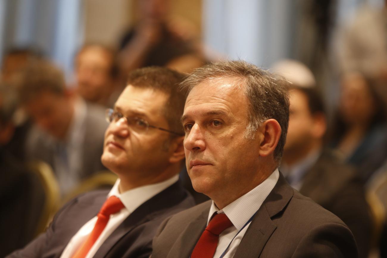 Zdravko Ponoš napustio Narodnu stranku Vuka Jeremića!