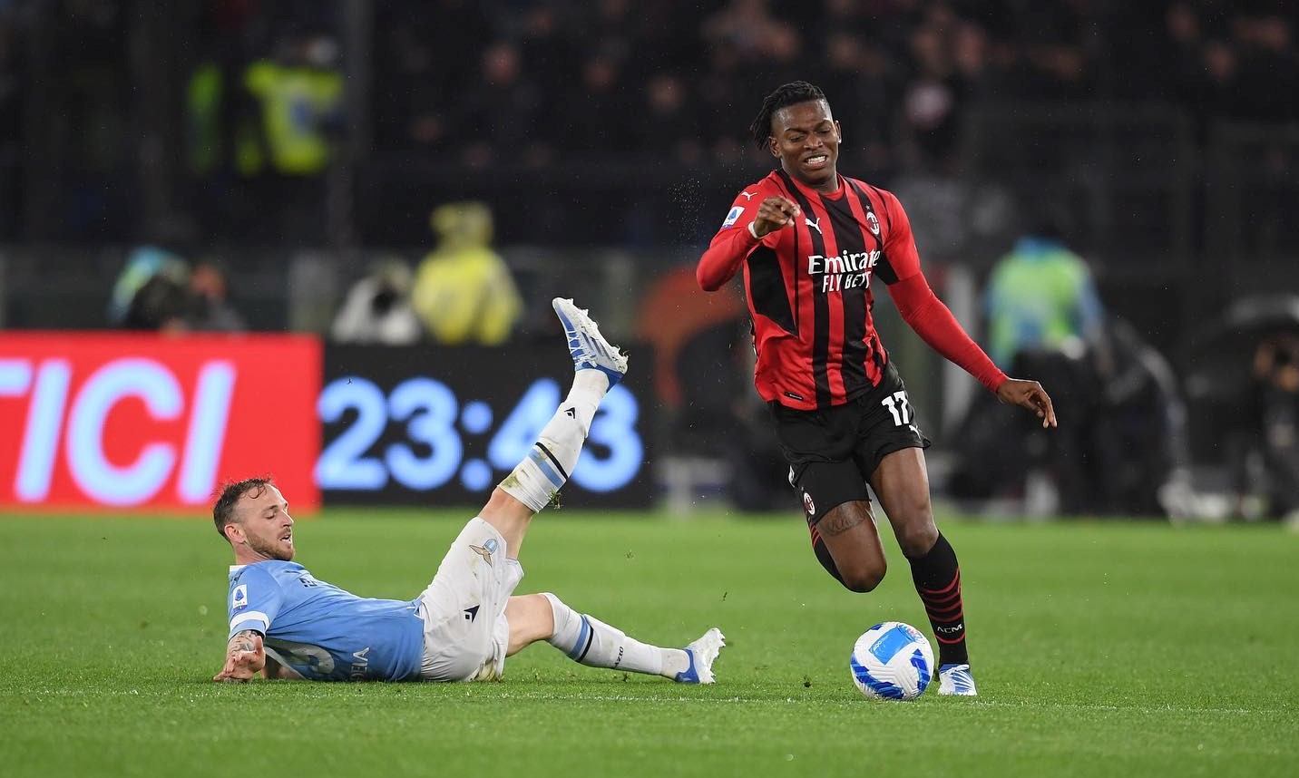 Tonali pogodio u 90+3. minutu i vratio Milan na vrh