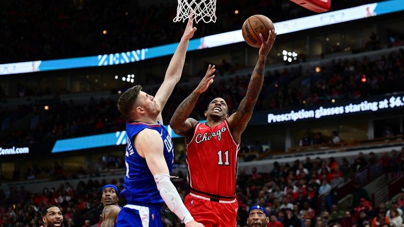 NBA: Čikago posle drame i produžetka savladao Kliperse, Atlanta lako sa Klivlendom, Đanis srušio Bruklin