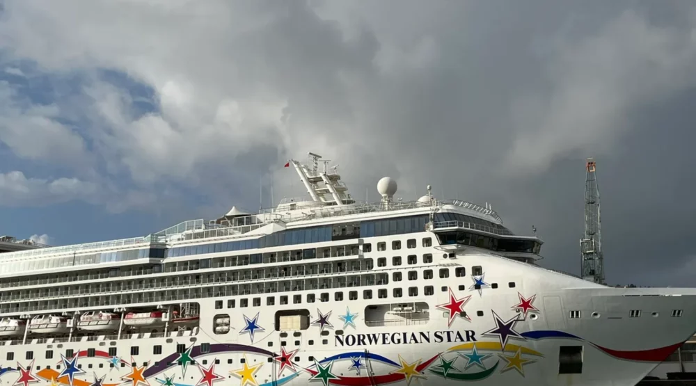 Bar: Otvorena kruzing sezona, stigli prvi turisti