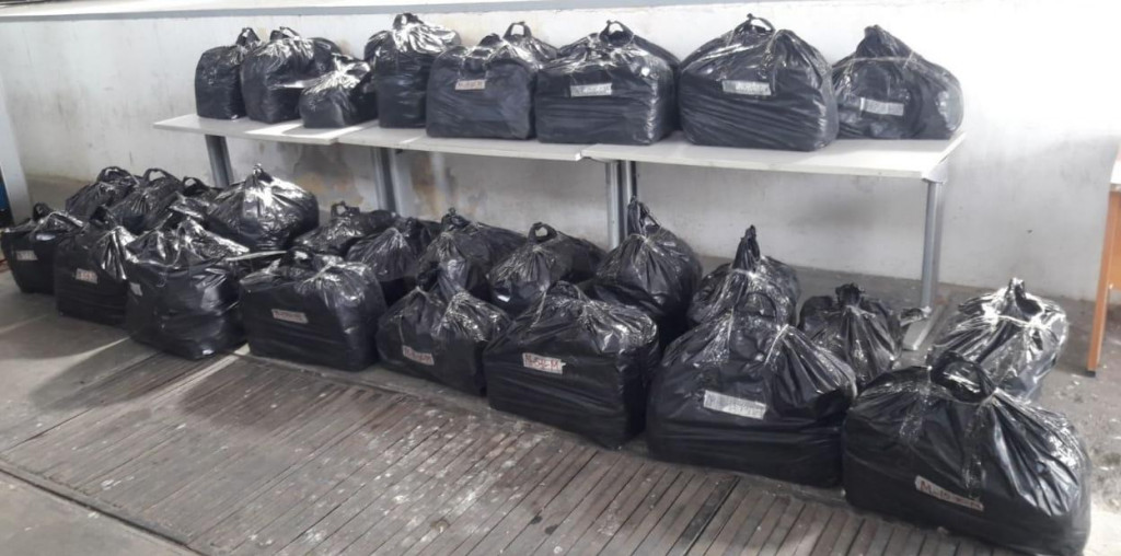 Pronađeno 470 kilograma rezanog duvana, uhapšena jedna osoba