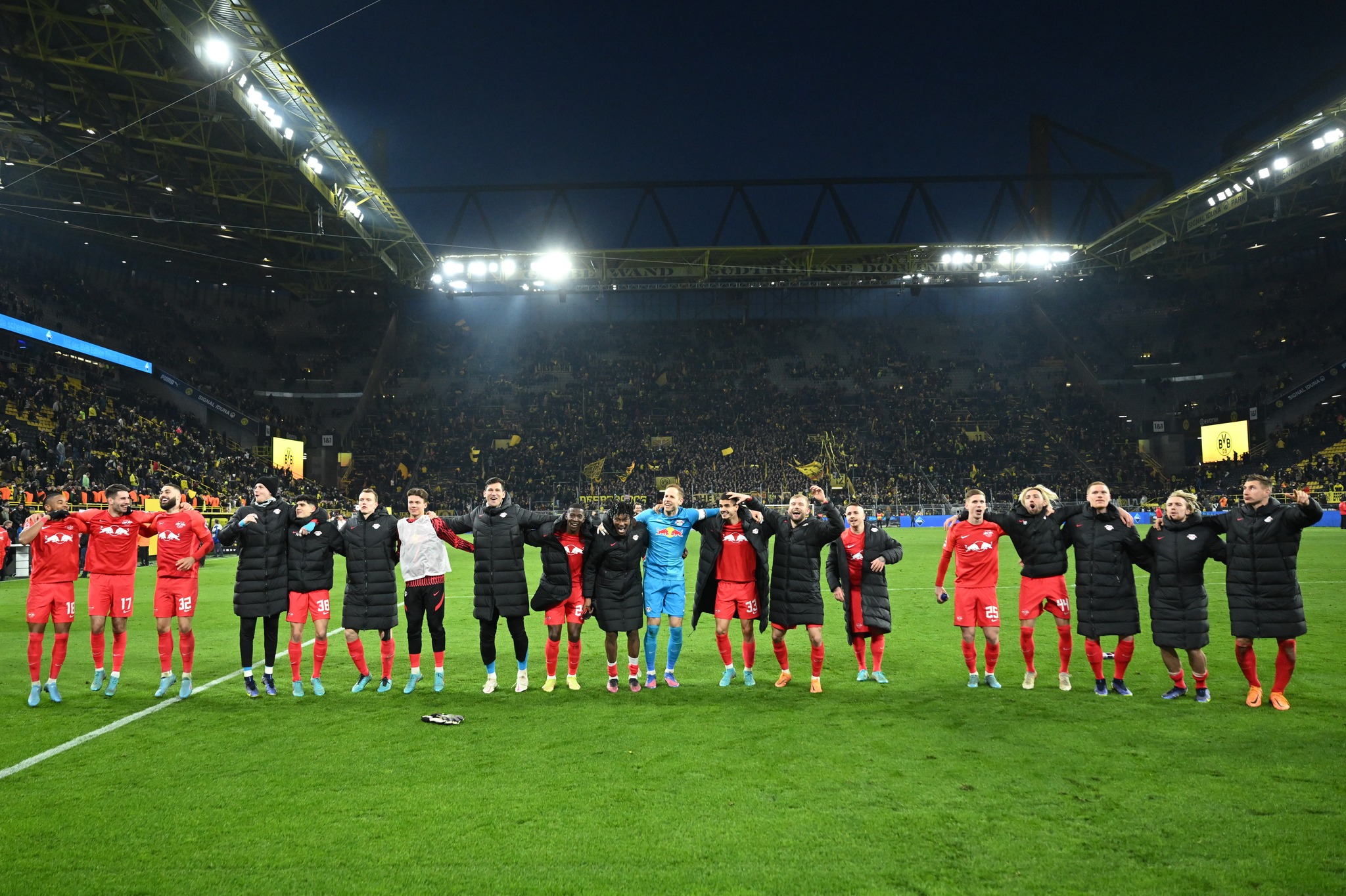 Lajpcig deklasirao Dortmund, Bajern može da slavi titulu