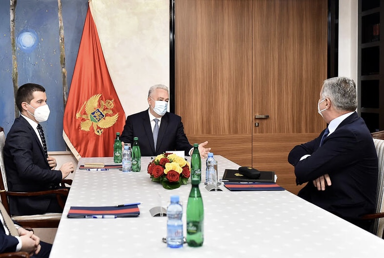 Đukanović, Krivokapić, Bečić „ogoljeni“: Odbijanjem da čestitaju Vaskrs patrijarhu, stavili do znanja da su protiv jedinstva Srpske pravoslavne crkve!