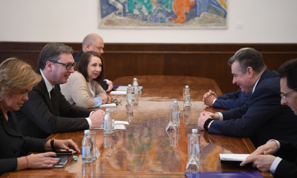 Vučić se sastao sa predsjednikom Komiteta za međunarodne poslove Državne Dume Rusije: Izrazio nadu da će sukob u Ukrajini uskoro biti okončan