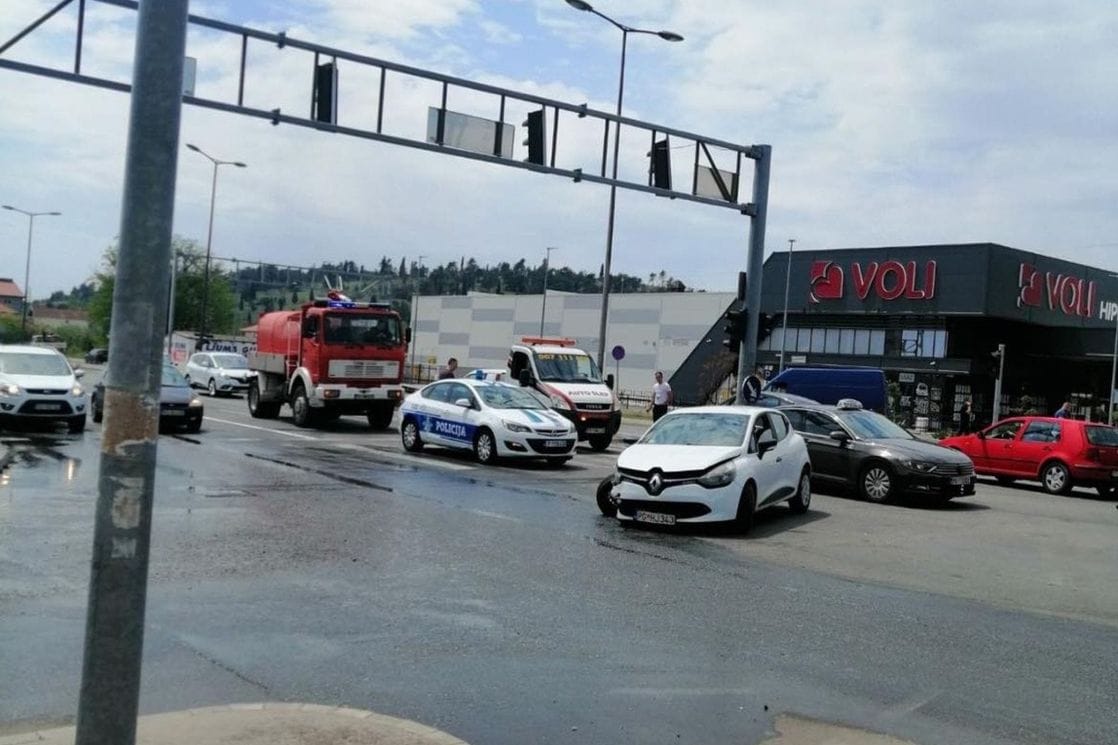 U udesu na Zlatici, povrijeđene dvije osobe