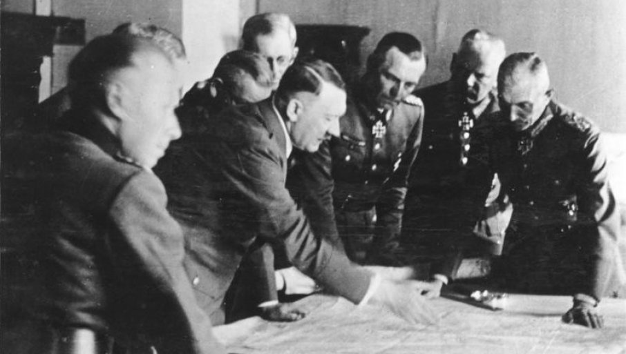 Ratni zločinci kao borci za mir u Evropi: Kako su Amerikanci angažovali nacističke oficire u zapadnoj alijansi?