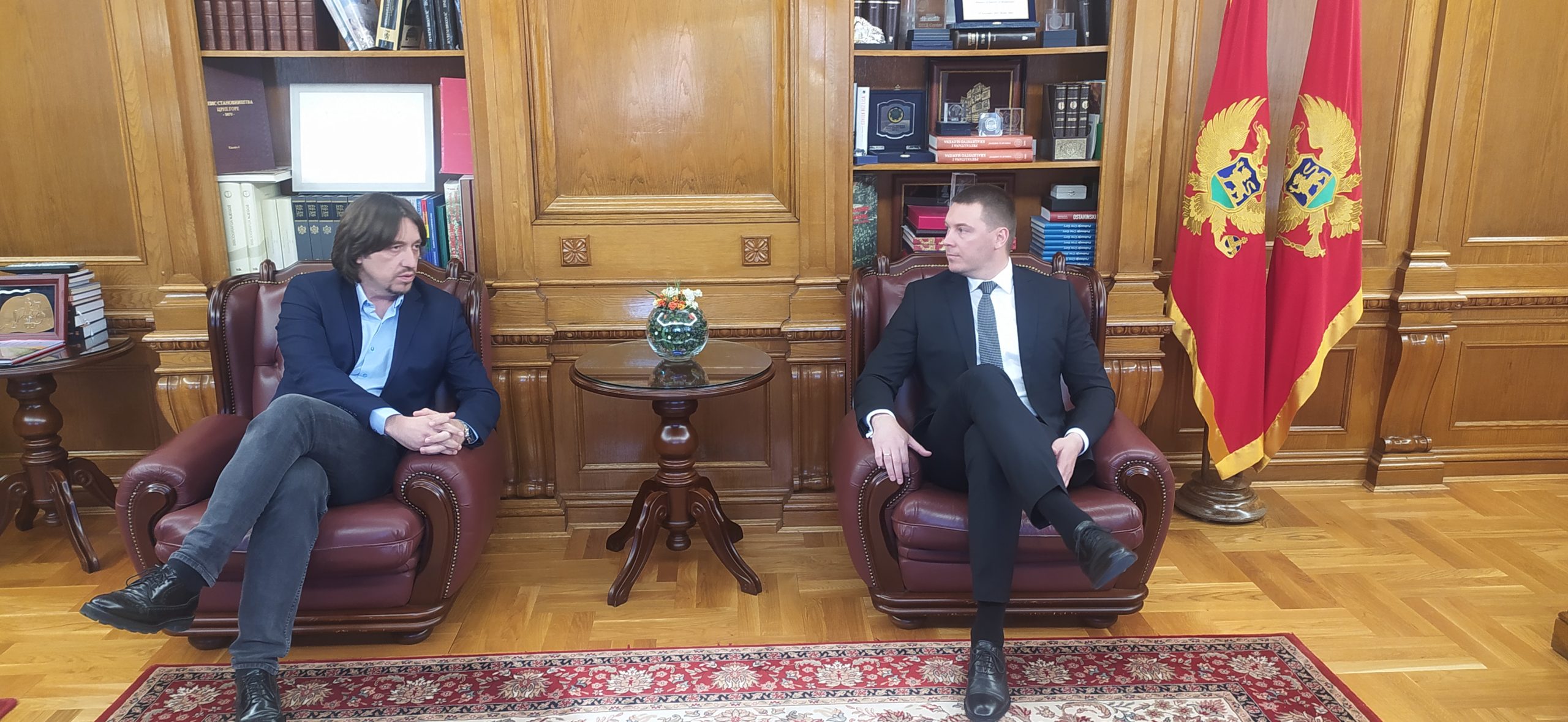 Sekulović predao dužnost ministru Adžiću