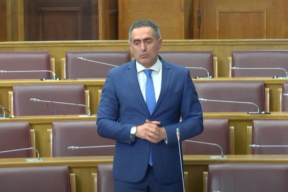 Damjanović: Nadam se da ćemo u ponedjeljak ili utorak uticati na nove cijene goriva