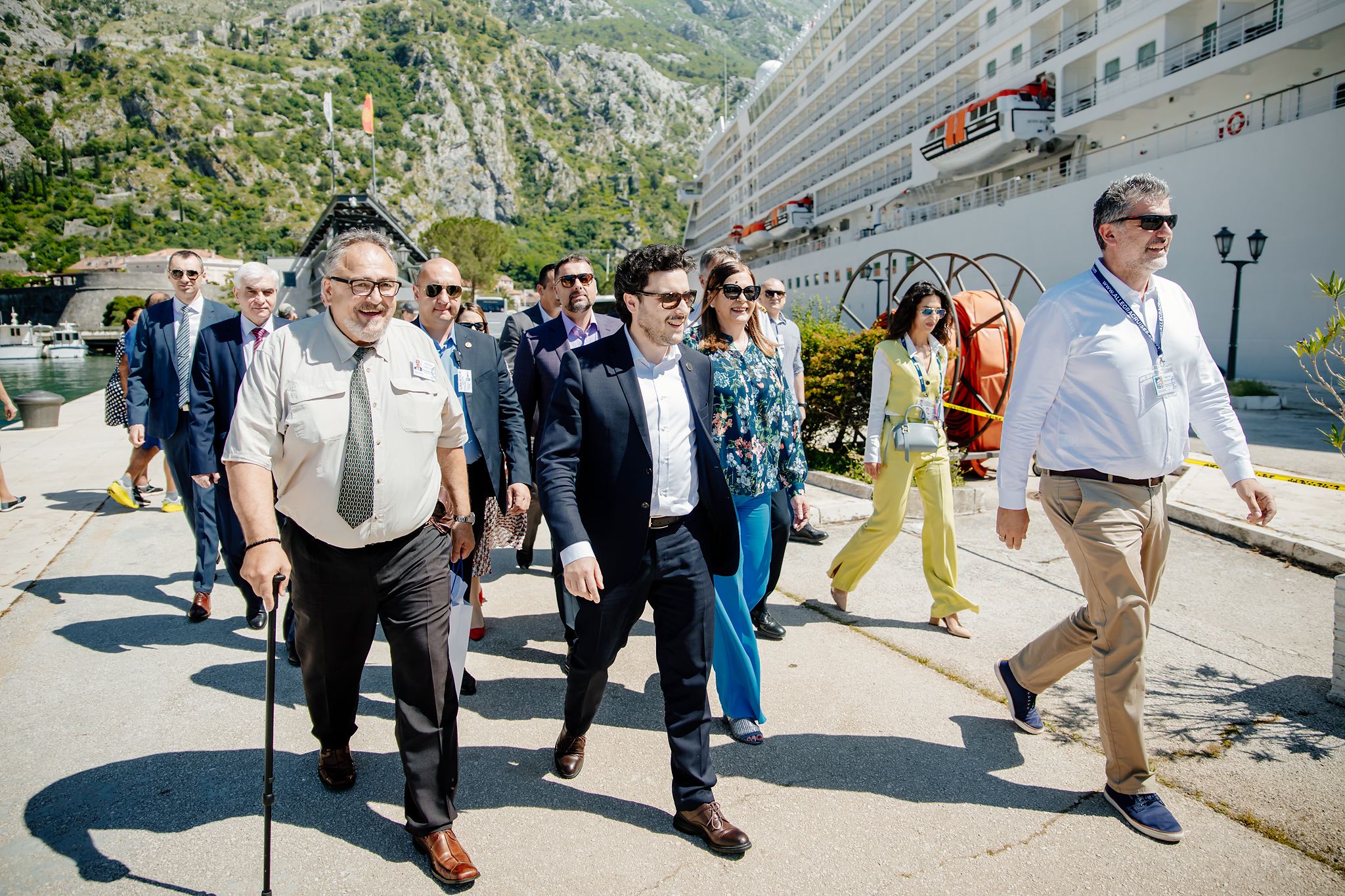 Abazović i Đurović u radnoj posjeti Kotoru: Prvi premijer koji je ikad posjetio Luku Kotor