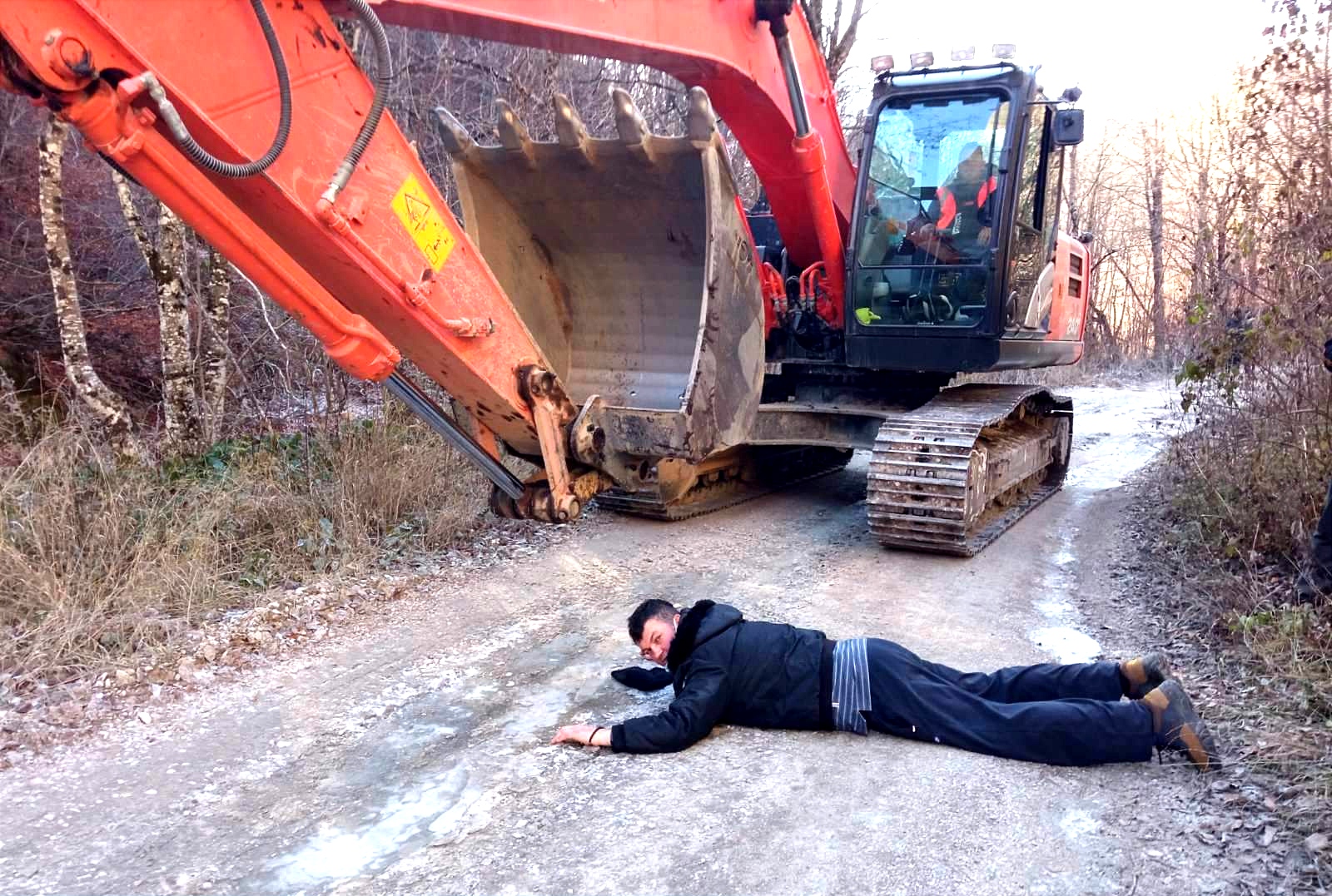 Sačuvajmo rijeke: Vlada Crne Gore pomaže koncesionaru da nastavi radove na mHE Skrbuša