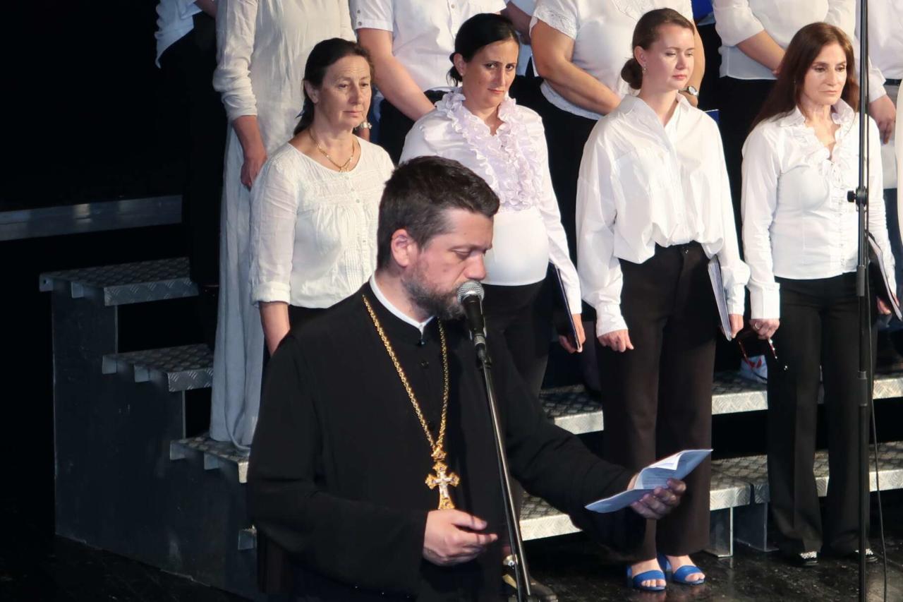 O. Gojko Perović u Tivtu: Litija predstavlja nastavak dinamike koju imamo na svetoj Liturgiji, njom blagosiljamo mjesto gdje ljudi žive