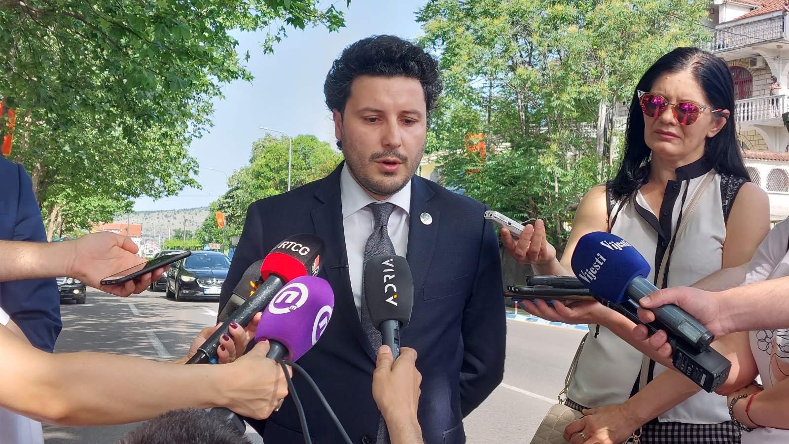Abazović: Jedini način da se slučaj ubistva Duška Jovanovića riješi je da svjedoci dobiju neki status
