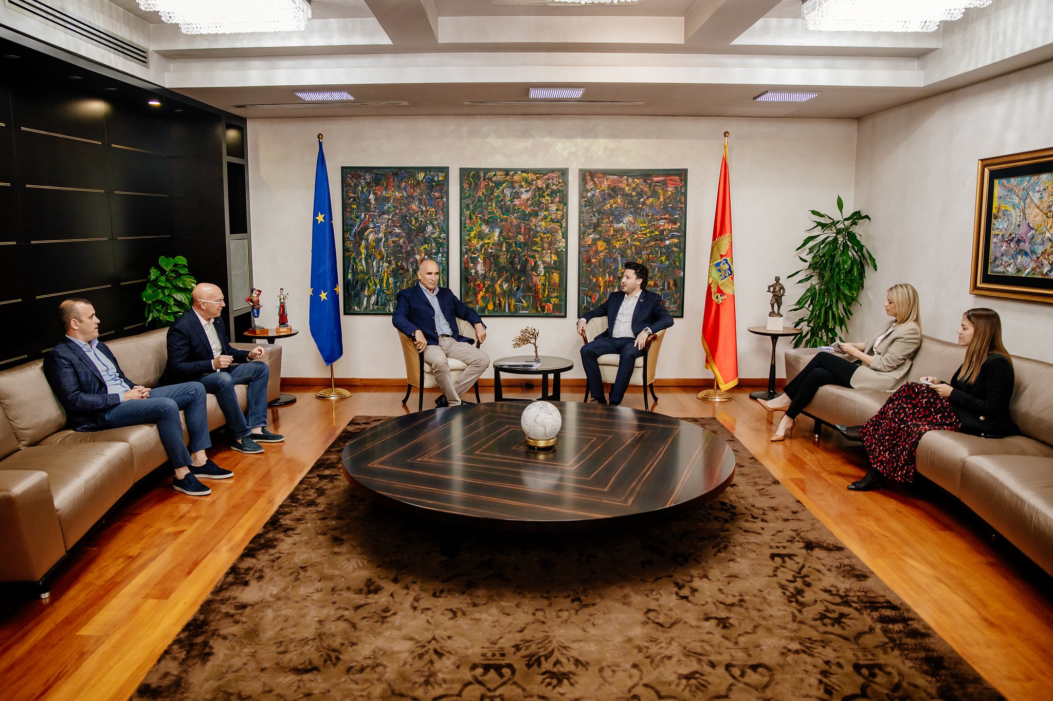 Abazović: Crna Gora je zemlja investitora; U naredne tri godine očekujemo 1000 novih radnih mjesta