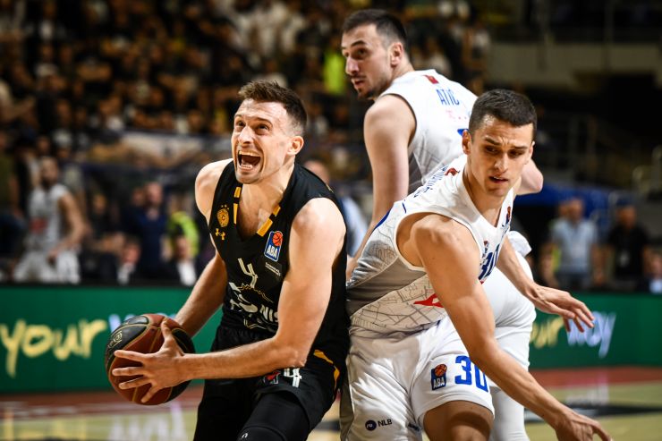 „Parni valjak“ pregazio blijedu Budućnost u prvom meču polufinala ABA lige