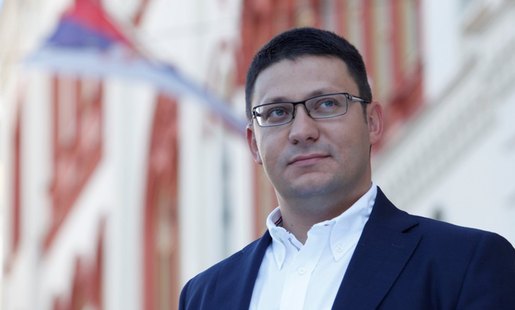 Đurđev (SL): Podrška uvođenju obaveznog služenja vojnog roka, povratak šajkače i „Srpska vojska“ umjesto Vojske Srbije