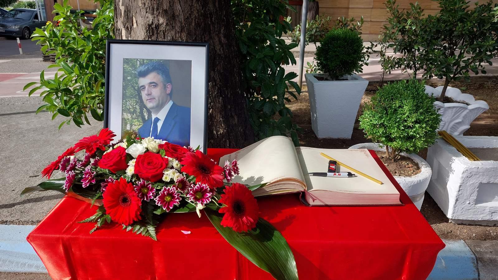 Udruženje novinara Crne Gore: I kada ne bude odgovora postavljaćemo pitanje: Ko je ubio Duška Jovanovića?