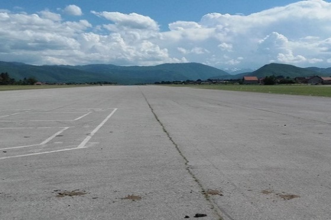 Mladić iz Berana teško povrijeđen: Vozio po aerodromskoj pisti pa se isprevrtao