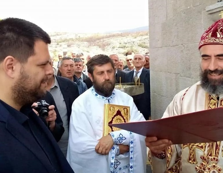 Opština Nikšić dobila gramatu Srpske pravoslavne crkve; Kovačević: Ponosan sam na borbu i počastvovan što ispunjavam volju naroda sa litija