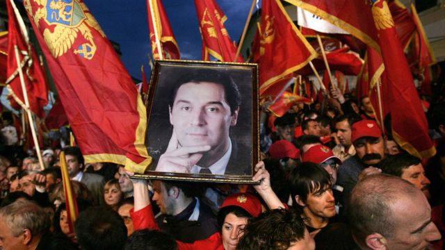 MONTENEGRO STRIPTIZ – uoči nezavisnosti