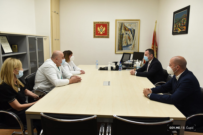 Šćekić: Smanjenje listi čekanja u KCCG prioritet za naredni period