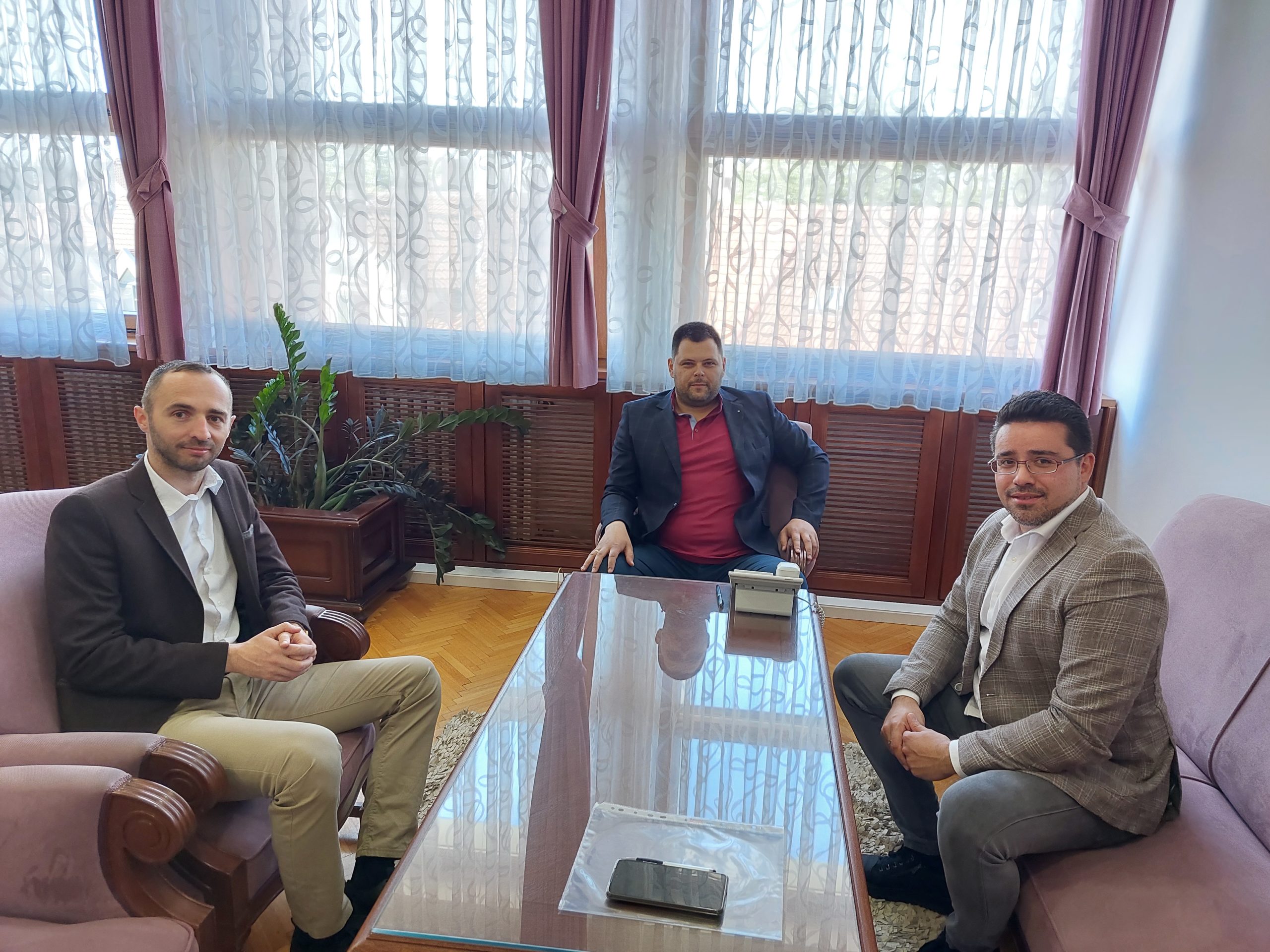 Kovačević i Milović: Ulaganjem u znanje naše djece ulažemo u našu zajedničku budućnost