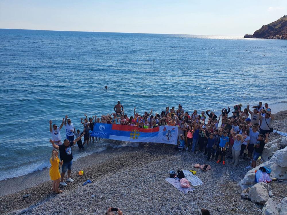„Srpska solidarnost“: Pozivamo donatore i ljude dobre volje da pomognu srpskoj djeci sa Kosmeta da odu na more