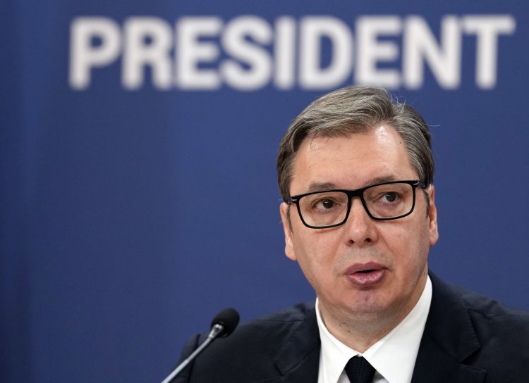Razlika je velika: Vučić je lider Srbije i Balkana, Đukanović i njegovi Iznogudi su komandiri NATO logora u svojim državama!