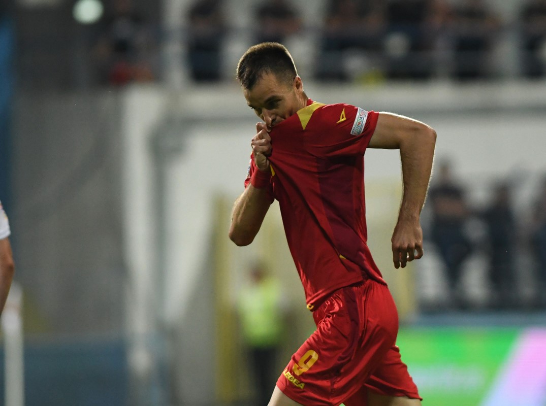 Stefan Mugoša het-trikom srušio Rumune