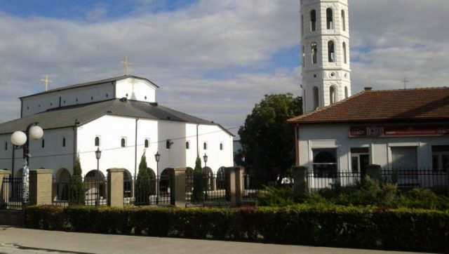 Vandalizam u crkvi u Vranju: Uništen ikonostas i 20 ikona