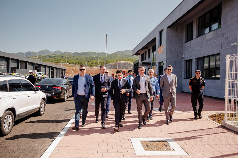 Abazović i ministri obišli auto-put: Sledeći put dolazimo na otvaranje