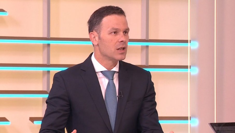 Mali: Prisluškivanje Aleksandra Vučića je nedopustivo, očekujem da institucije rade svoj posao