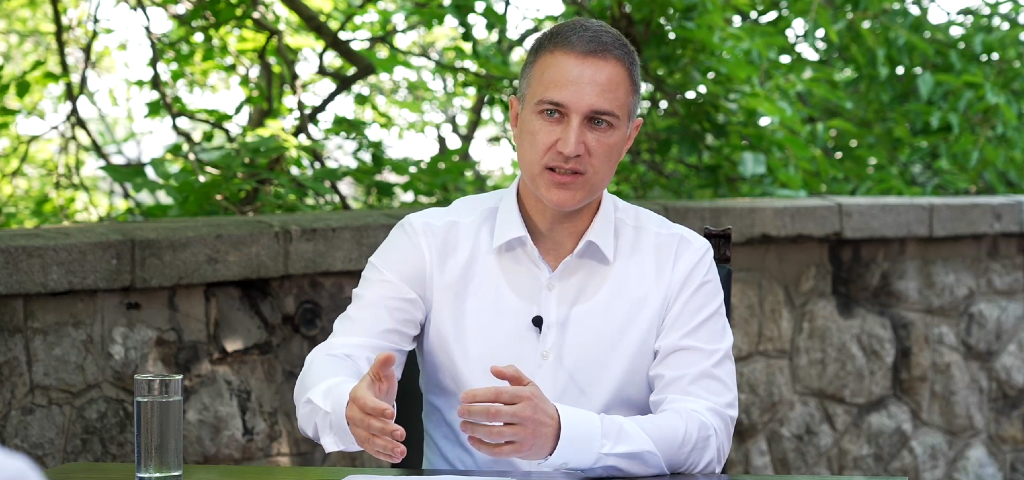 Stefanovićevi ljudi uzeli milione od vojske: Petoro iz uhapšene grupe iz Ministarstva odbrane