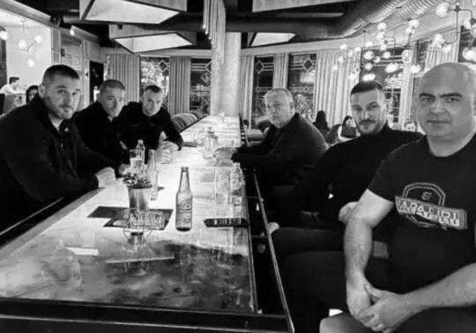 Država je i dalje „slaba“ na Lazoviće: Petra još uvijek ne hapse, a Zoranu i dalje plaćaju obezbjeđenje!