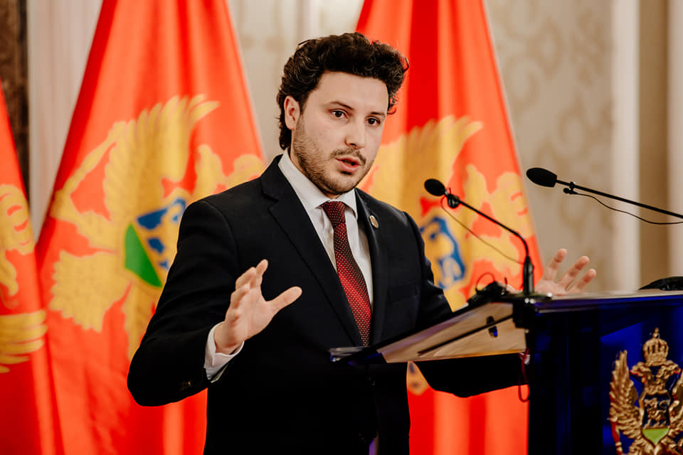 Dritan (je) prizemljio Mila, privid ili stvarnost!?