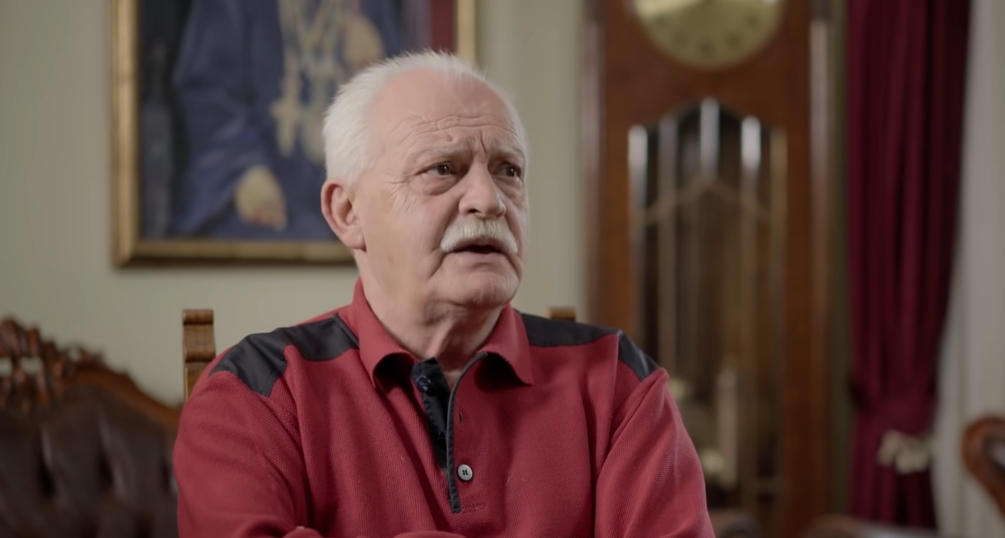 „Sa Lovćena vila kliče, gdje si srpski Dubrovniče“ i „Sa Lovćena vila kliče, oprosti nam Dubrovniče“
