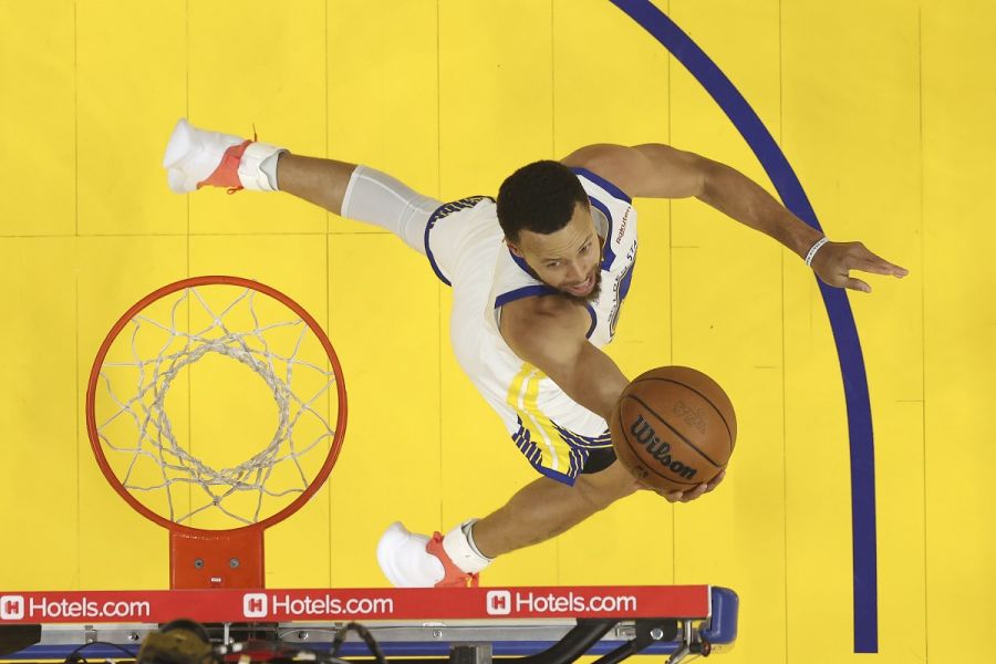 NBA: Pobjedom nad Bostonom Golden Stejt na korak od šampionskog prstena