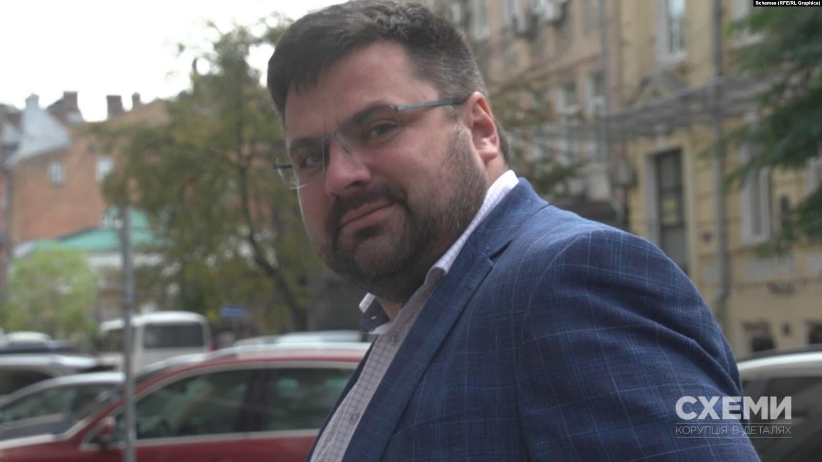 Nekom rat, nekom brat: Bivši ukrajinski general-major uhapšen u Srbiji jer je probao da „provuče“ 20 miliona dolara i dijamante preko srpske granice
