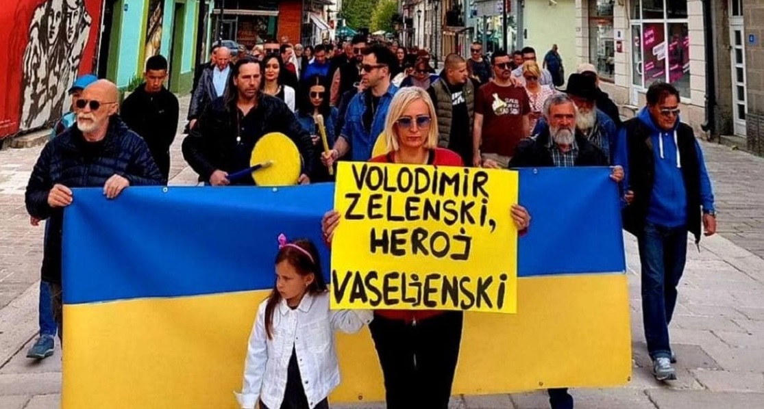 Cetinjani otišli na odmor: Šetali 100 dana za Ukrajinu, pa zaboravili na Zelenskog, heroja Vaseljenskog!