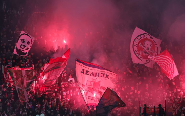 Za izgradnju Lovćenske kapele: Delije uplatile 2.000 evra Mitropoliji crnogorsko-primorskoj (FOTO)