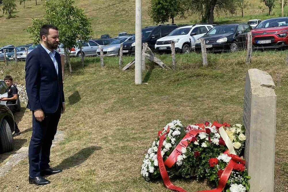 Gest za primjer: Prvi čovjek plavske optine Nihad Canović odao počast žrtvama genocida u Velici!