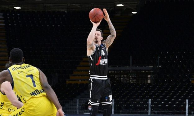 Cedvita Olimpija kompletirala ekipu: Adams je zmaj