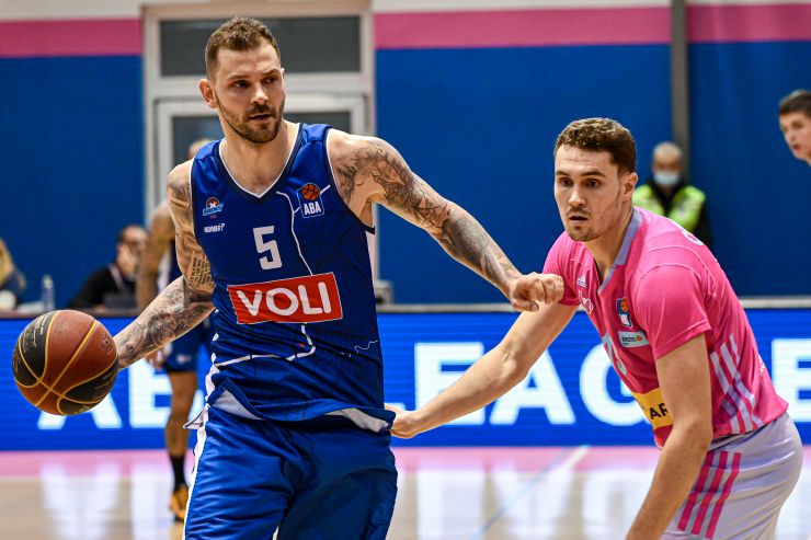 Košarkaš Budućnosti okačio patike o klin: Micov završio bogatu karijeru