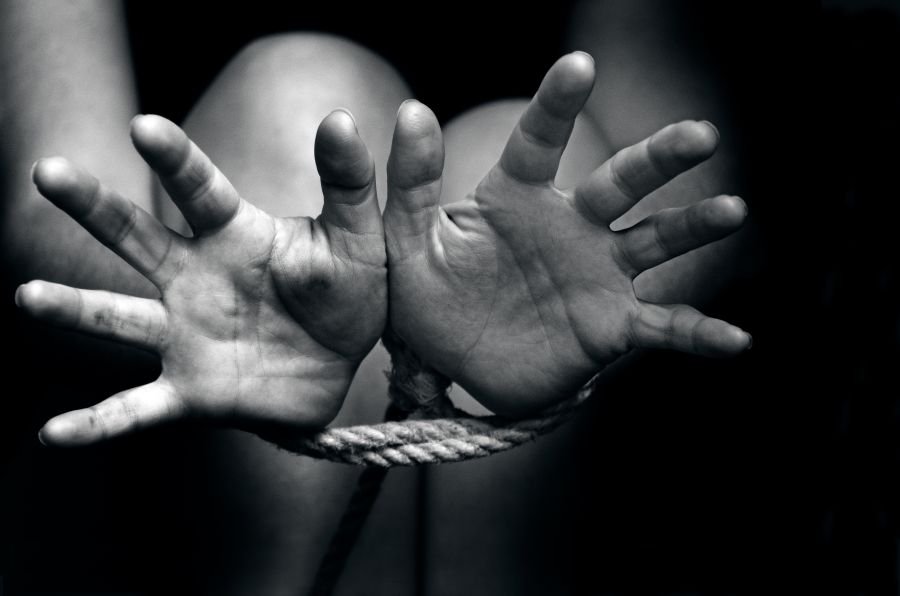 Zabrinjavajući podaci u izvještajima Stejt departmenta: Djevojke iz Crne Gore se prodaju na Kosovu za prostituciju