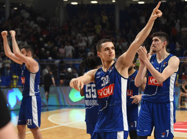 Petar Popović još dvije godine u Budućnosti