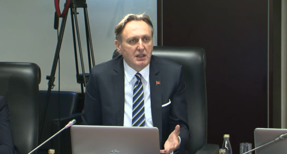 Vrijeme je da se prekine tišina: Krivokapić i dalje savjetnik, Dragaš traži smjenu Ibrahimovića – Vlada ćuti!