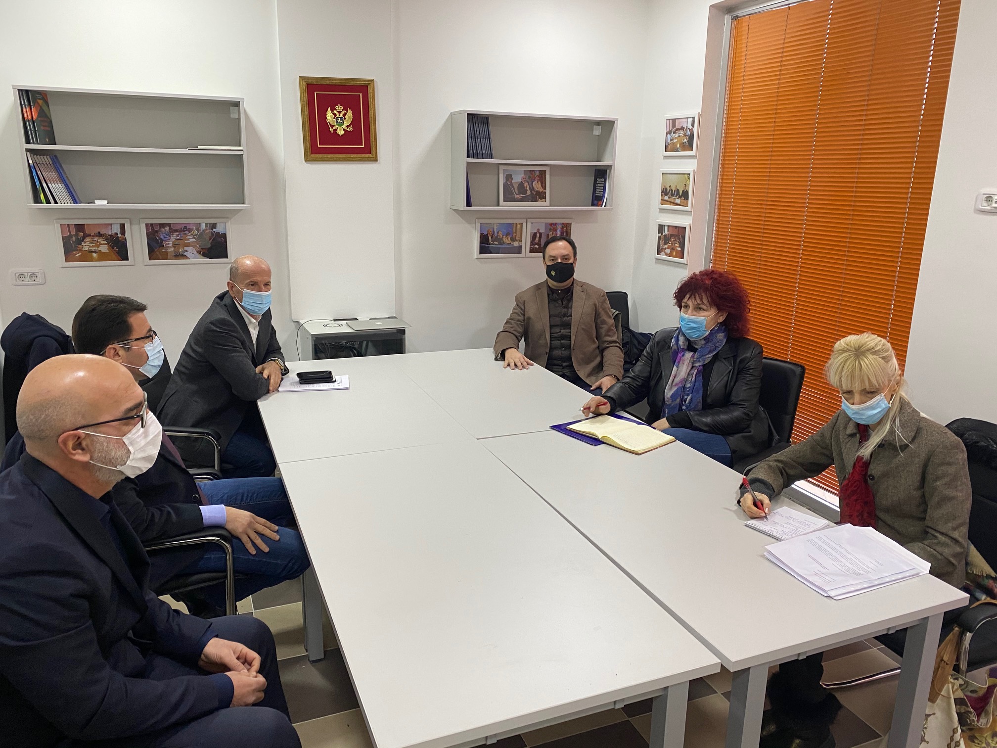Pristalice palog DPS režima okupljene u tzv. Savjetu za kontrolu rada policije sramno povezuju SPC sa napadom na LGBT centar